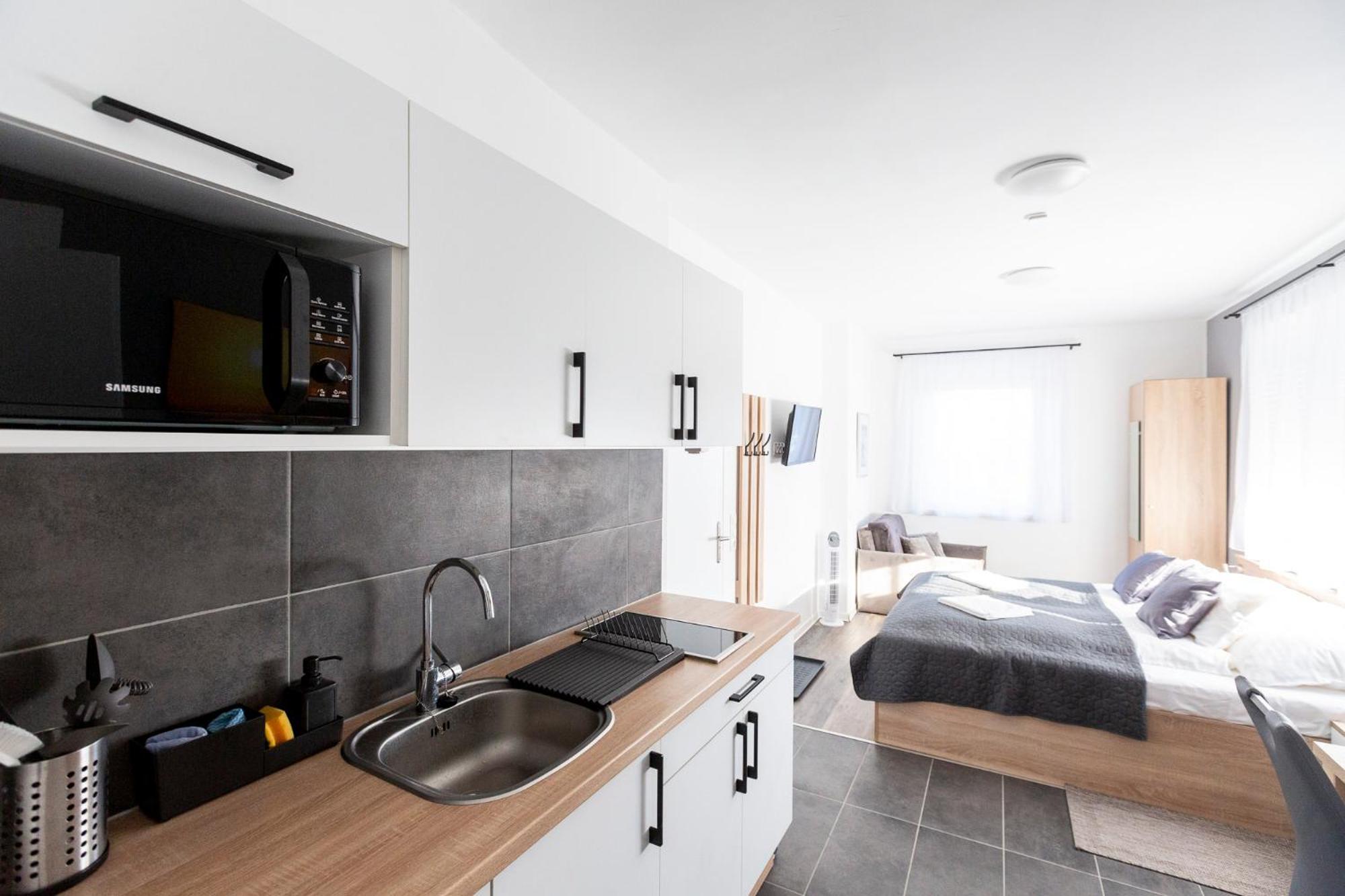 Horvath Apartman Fertőd Exterior foto